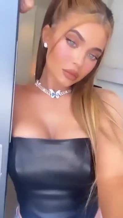 😍