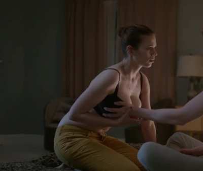 Hayley Atwell in "Black Mirror" S02E01 (2013)