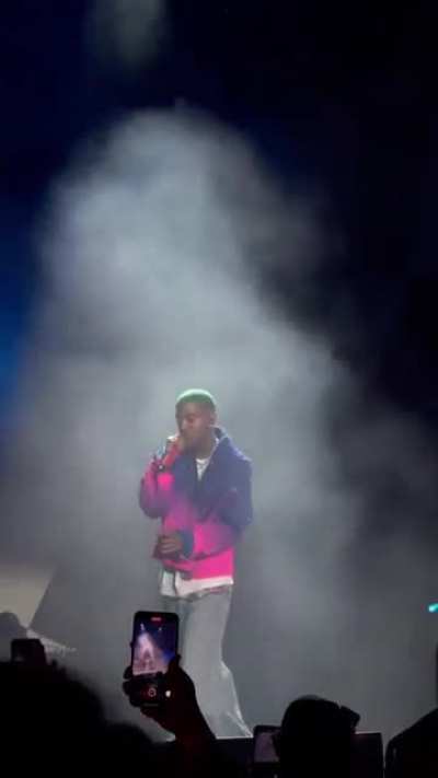 Kid Cudi Performing Moon at Virgil&rsquo;s tribute collection