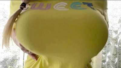 Bouncing Them All Over in a Tight Yellow Shirt [OC]
