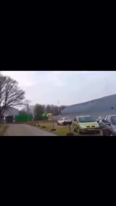 Truck go boom