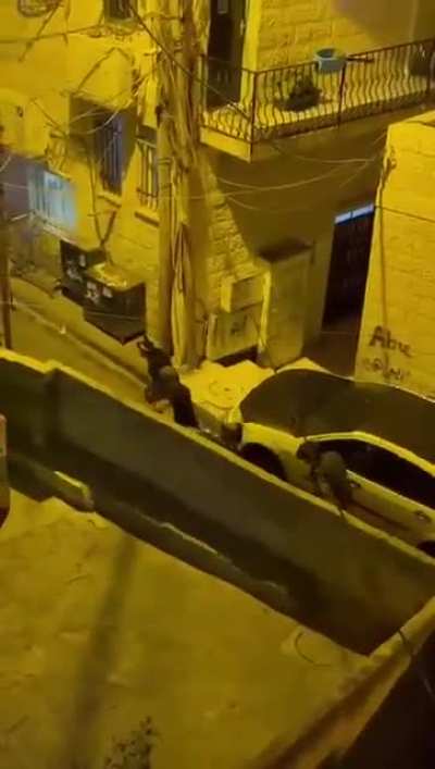 IDF arrests a Palestinian and takes him away