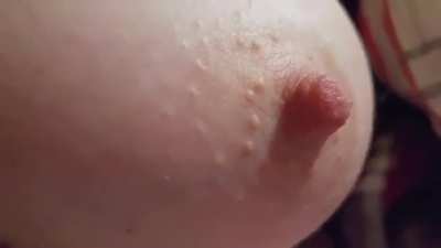 Slipping boobs