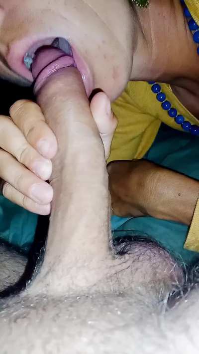 "Sucky sucky" is the best way to start the Weekend 👄
