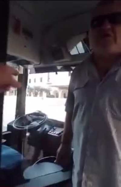 Boomerski okr&scaron;aj u splitskom autobusu