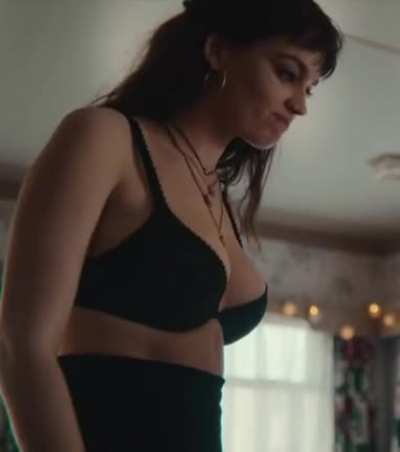 Emma Mackey