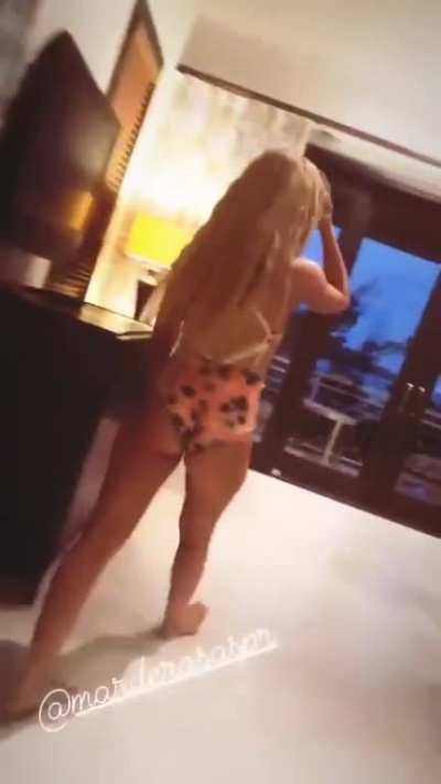 Natalia Rivera ense&ntilde;ado el culo