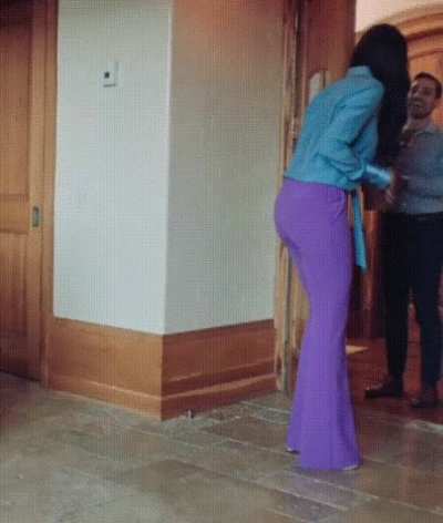 Deepika Padukone's ass in full glory 💜🍑 (Part-1)