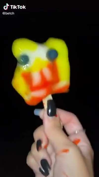 😳
