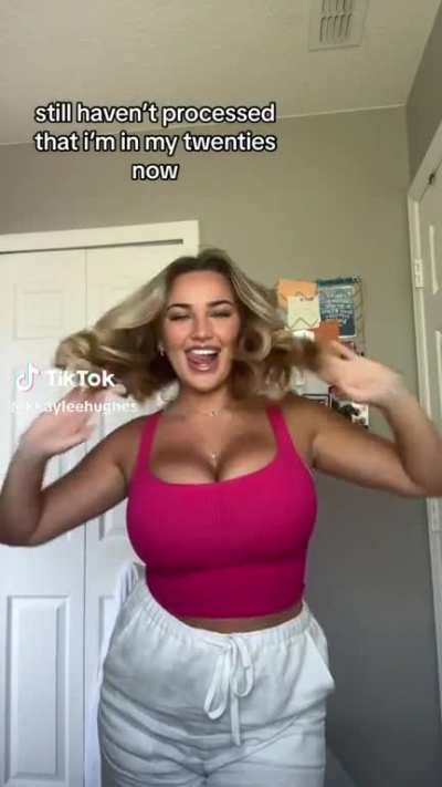 @kkayleehughes