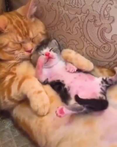 chillin with mom