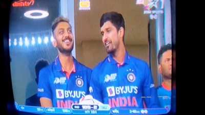 Koach be like - Kon hai Rohit, Ek hi opener hai idhar