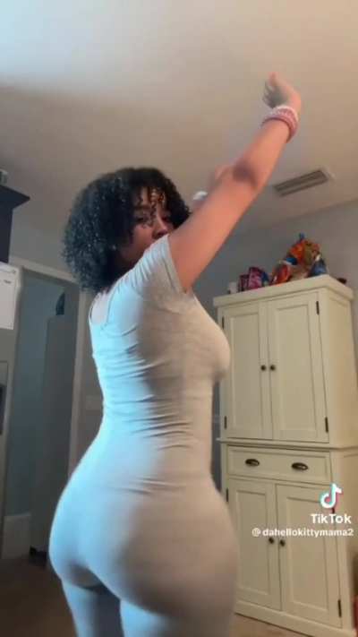 Twerking smooth slowed