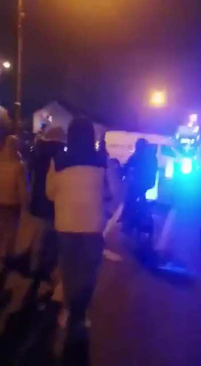 🇮🇪#Ireland As rape cases skyrocket, hundreds of Irish men and youth came out to protest mass Muslim migration Irish youth to police: "it will be your kids next. It could be your mother next; it could be your niece next, and you're allowing it"