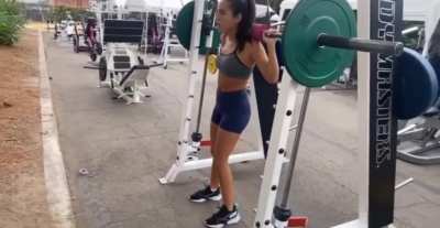 Izzy Killing It (Today's Full Workout)