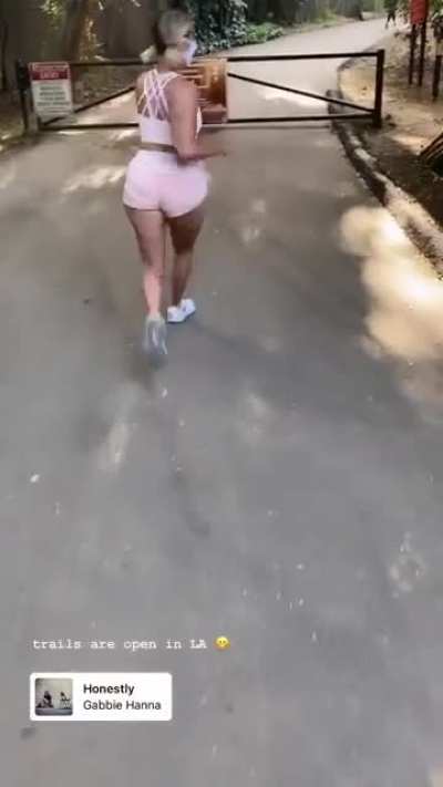 Shaking ass