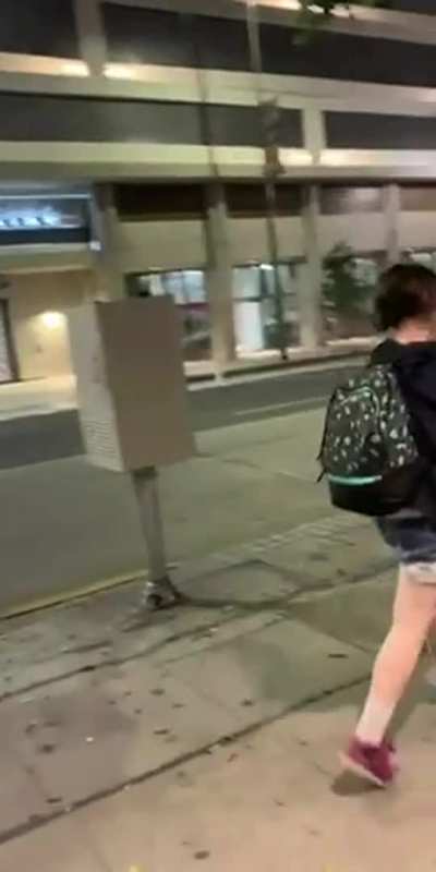 Drunk thot gives public head