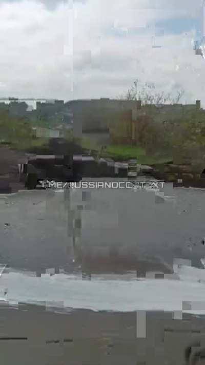 Russian soldiers POV of getting attacked by a Ukranian BM-21 Grad (starts at 0:54)