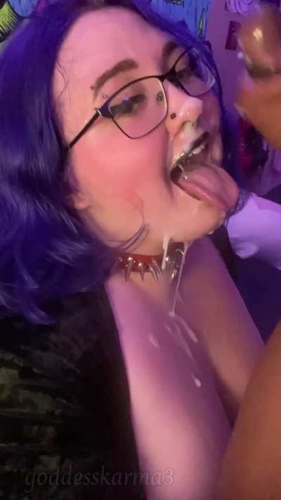 Daddy&rsquo;s little goth cum slut