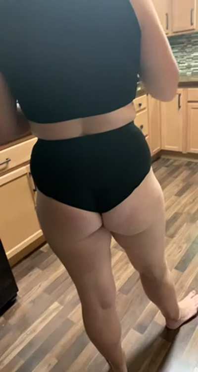 Hope you like my booty 😊