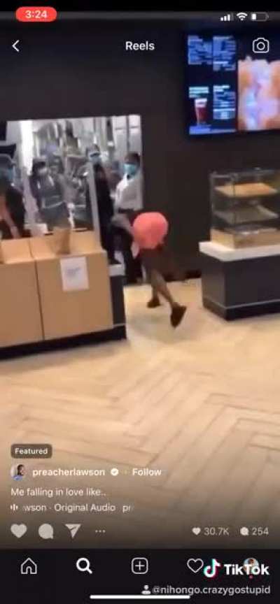 The ragdoll mechanics any time someone else grazes my shoulder
