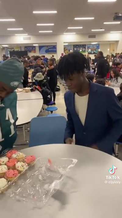 How them Seniors were taking girls in Max&rsquo;s year😭