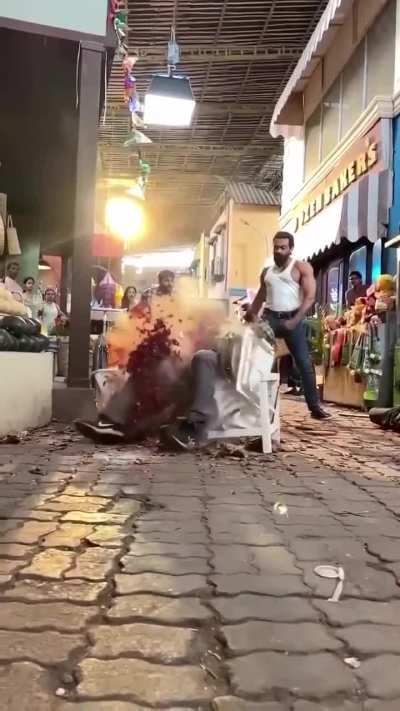 Its infuriating how the lead actor doesn't give a sh*t about the stuntman.