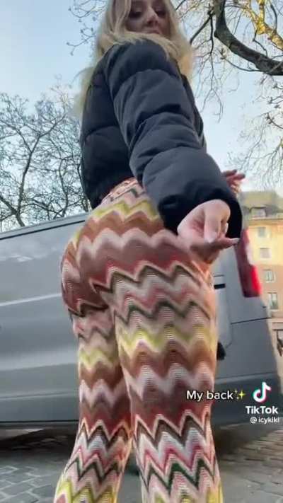 Pretty ass back