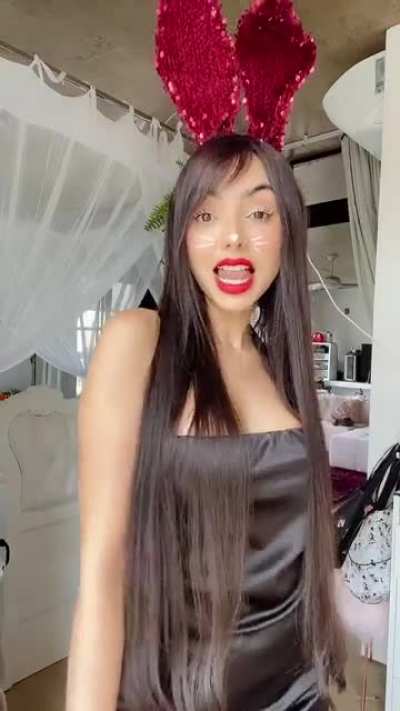 Nyvi estephan