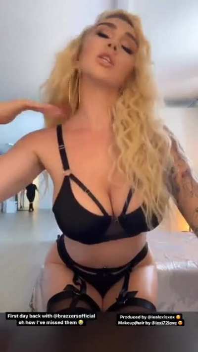 🔥🍑ʙᴀʀʙɪᴇ ǫᴜᴇᴇɴ🍑🔥