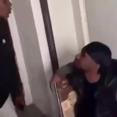 &ldquo;Don&rsquo;t touch me&rdquo; 👋 👋👋👋👋