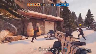 Every callout I made or setup I asked for got a "shut up, you have a 0.7 K/D" in response from these silvers, but this moment made it all worth the whole annoying match.
