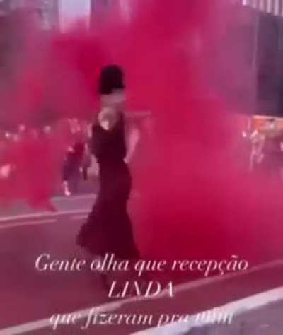 &Eacute; agora que o Bozo renuncia! 😜