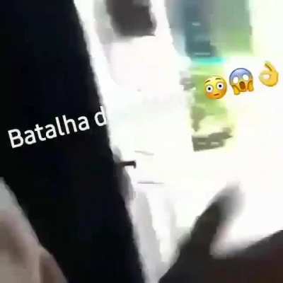 Algu&eacute;m tem o nome desse v&iacute;deo pfv kkkkkk