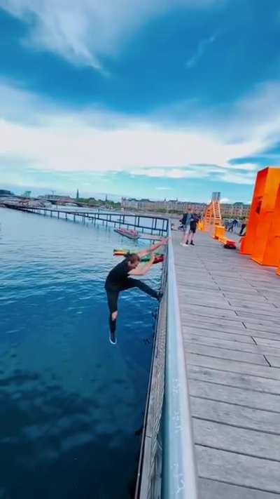 Mid air shoe less