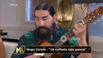 Hugo Varela - La corbata rojo punzó