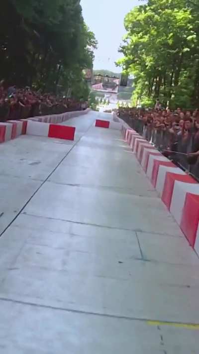 [Red Bull Soapbox] superheroes don&rsquo;t get seatbelts 😅