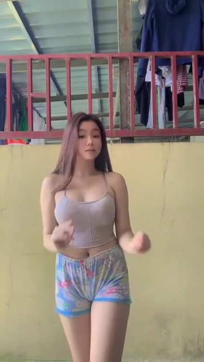 ang puti, kulay pink pepe neto