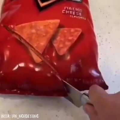 Nada melhor do q 1 dorito recheado n&eacute; adm😋😋