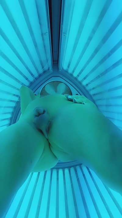 No tan lines, Daddy 😋