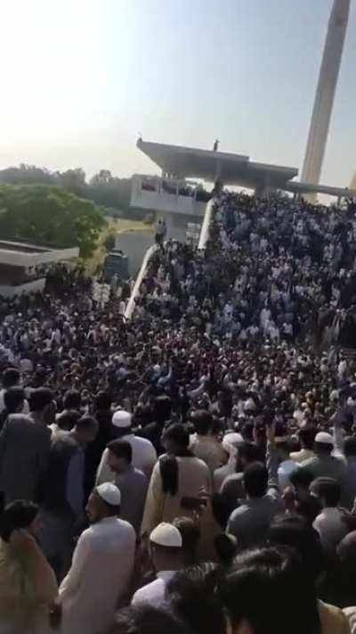 People at faisal masjid attending Arshad sharifs jannazah