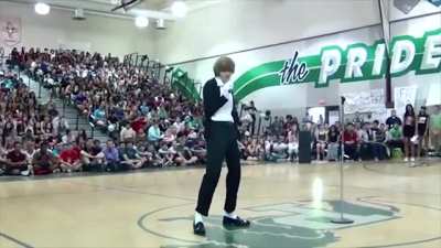 Kid dances to Billie Jean and wins his talent show!