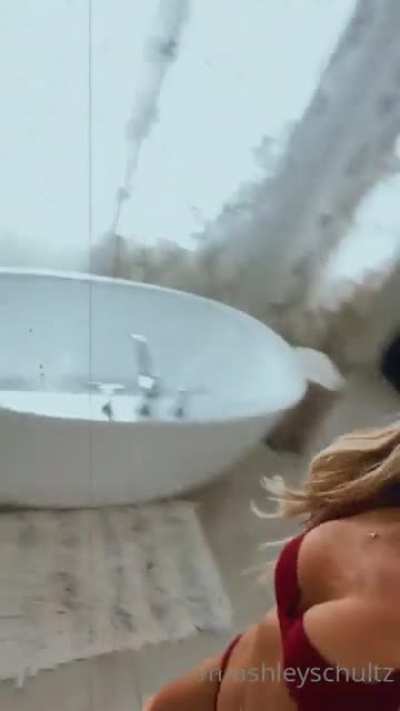 Bounce peeky