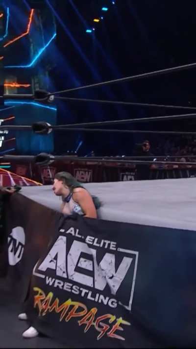 Toni Storm &amp; Skye Blue &hellip;wait for it.