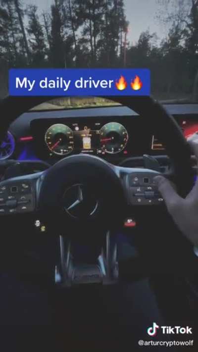 Cringe teens flexing daddy's money 😂😂