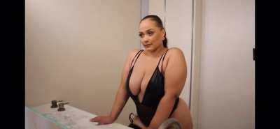 FOR THE BOYS - FUCK THOSE WHO HAVE HER OF BUT DONT POST HER CONTENT