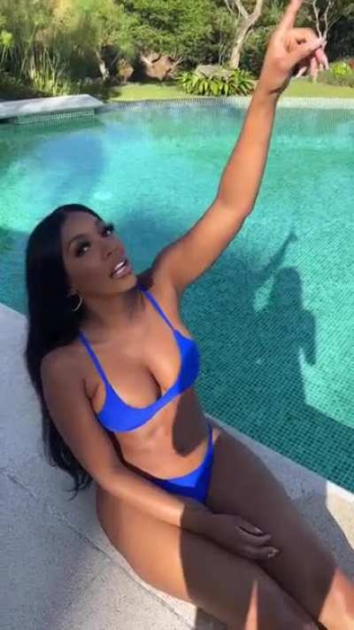 Porsha Williams: Bikini