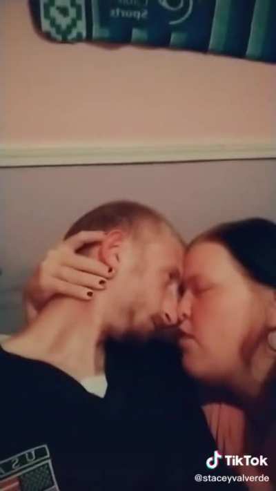 🤮🤮🤮