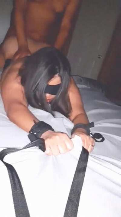 It's "Fuck me Friday" and I'm trying to get FUUUUCKED! 🍆 If you can travel to Helendale, CA and you're ok with my Cuckold-Husband watching / recording, slide into my DMs and take your shot. 🏀 ALL types welcomed, I'll literally fuck ANYONE...as long as you