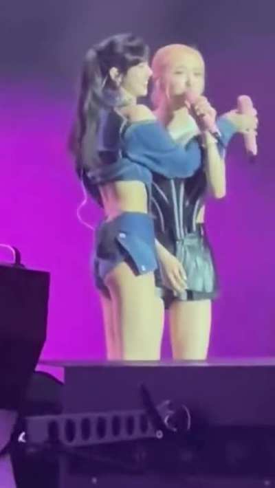 Lisa's butt 🤤